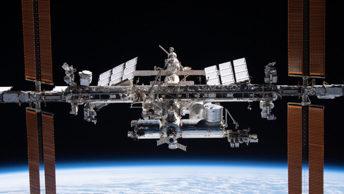 NASA Releases Draft RFP for Private Space Stations