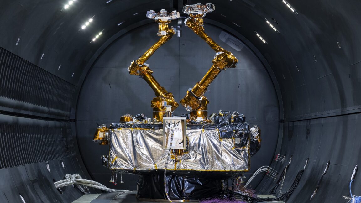 Northrop Grumman's Mission Robotic Vehicle Launches to Geosynchronous Orbit