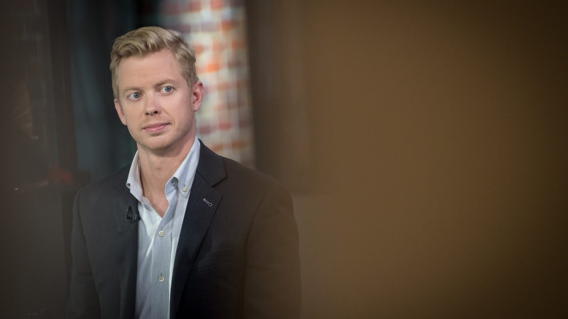 Reddit CEO Criticizes Google AI Overviews, Eyes End to Licensing Deal
